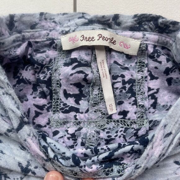 Free People T Shirt Oversized Dual Print Floral Blue Top Cap Sleeve Boxy XS Crew - Picture 7 of 16